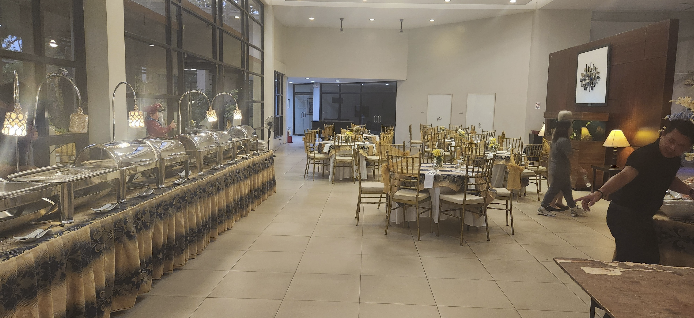 Plated catering dishes